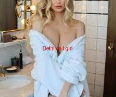 Call Girls In East,Of,Kailash ✅97111✓00155 (Delhi) Escort Service