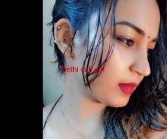 Call Girls In Mukherjee Nagar Delhi《♢9958626694