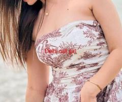 Call Us ⇆ 9643900018 ⇆ Call Girls In Chandni Chowk (Delhi)