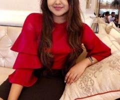 Call Girls In East Of Kailash ❄️9811611494❄️ Escorts Service Delhi